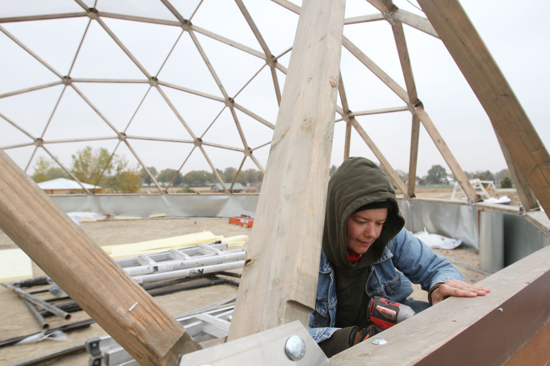 p10-26-20HMSgreenhouse1.jpg